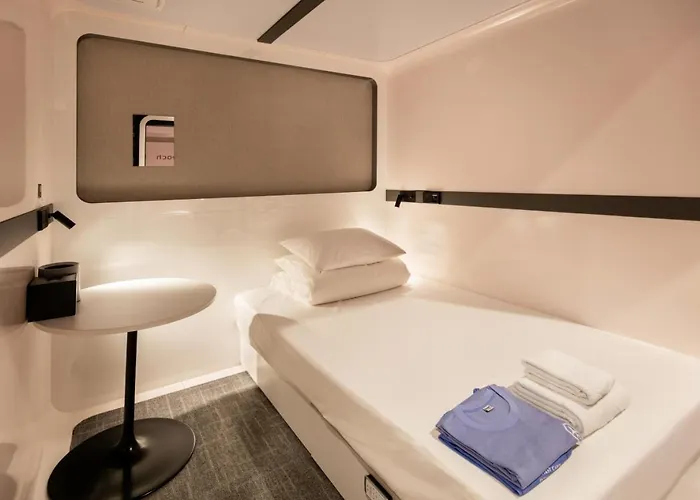 Hôtel capsule First Myeongdong *